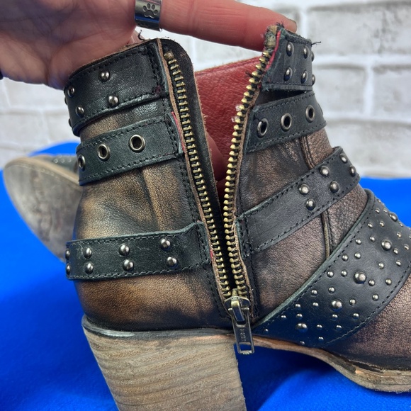 🦅|•FREEBIRD BY STEVEN•| SLAYER Leather Buckle Ankle Booties Size 8 - Picture 10 of 12